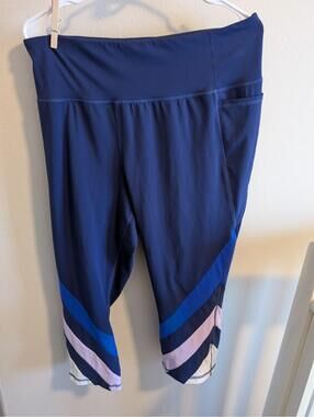 Livi Active Capri Leggings 22/24 3x Blue Purple Active Athletic Workout